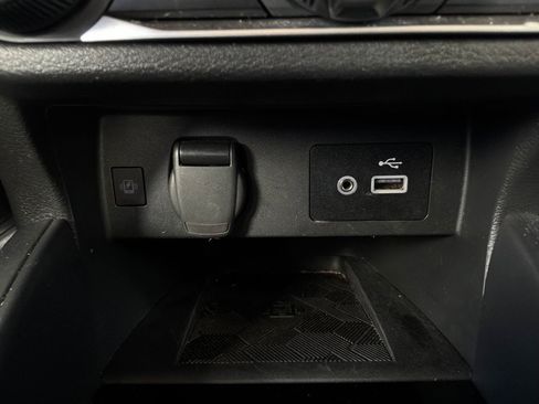 Used 2025 Nissan Versa SV FWD image 23