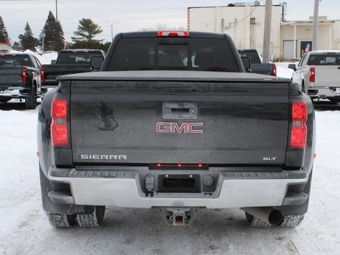 Used 2019 GMC Sierra 3500 SLT w/ Duramax Plus Package image 9