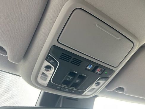 Used 2020 Honda Pilot Elite image 21
