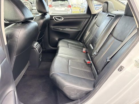 Used 2019 Nissan Sentra SL w/ Exterior Package image 28