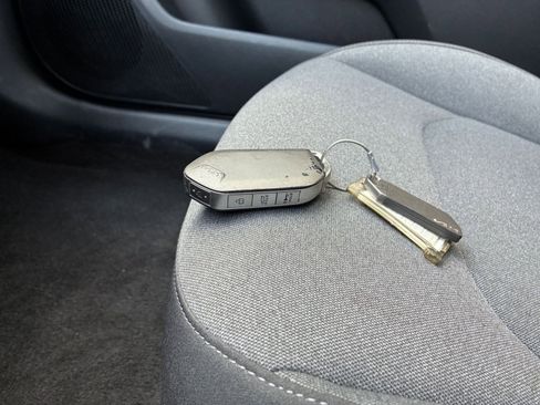Used 2025 Kia K4 LXS image 21
