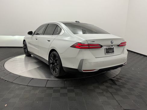 Used 2025 BMW 540i xDrive AWD/4WD image 6