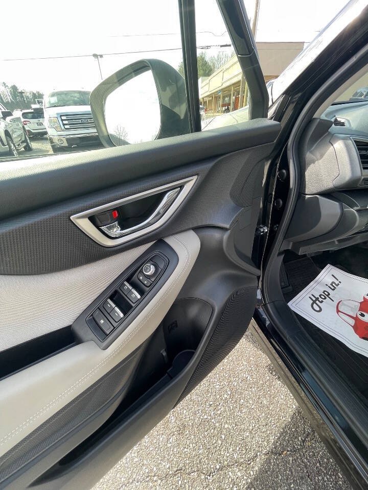 Used 2019 Subaru Forester Premium AWD/4WD image 13