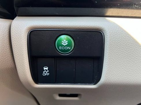 Used 2016 Honda Accord LX image 16