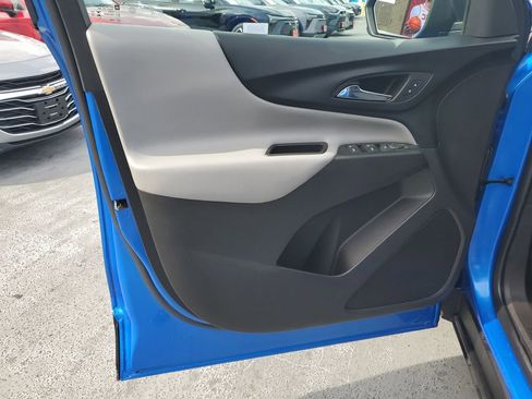 Used 2024 Chevrolet Equinox LS w/ LS Convenience Package image 18