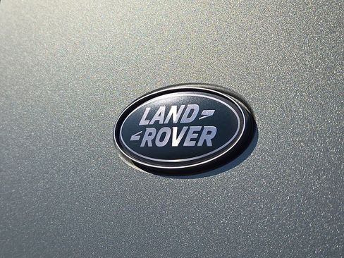 Used 2020 Land Rover Defender 110 HSE image 30