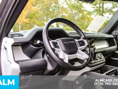 Used 2024 Land Rover Defender 110 X-Dynamic SE image 24