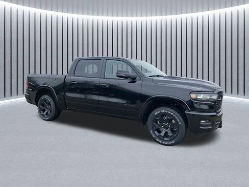 New 2026 RAM 1500 4x4 Crew Cab image 4
