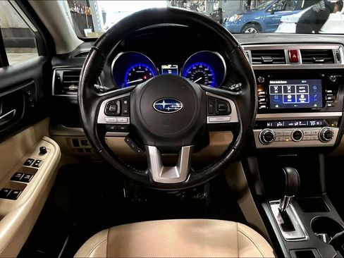 Used 2016 Subaru Outback 2.5i Limited image 6