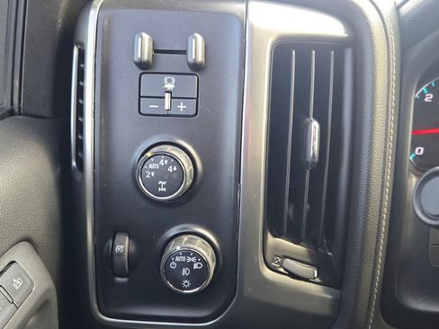 Used 2015 Chevrolet Silverado 1500 LTZ image 25