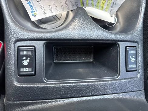 Used 2018 Nissan Rogue SV FWD image 24