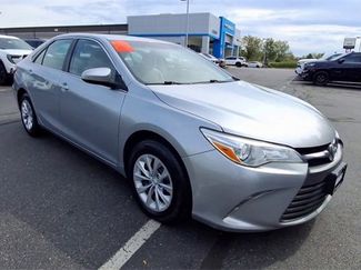 Used 2016 Toyota Camry video 2