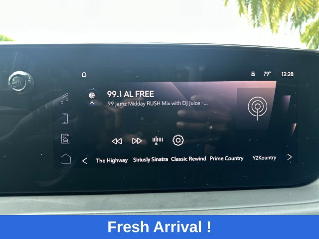 Used 2025 Buick Encore GX Sport Touring w/ Advanced Technology Package FWD image 25