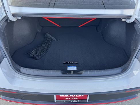 Used 2025 Hyundai Elantra N image 30