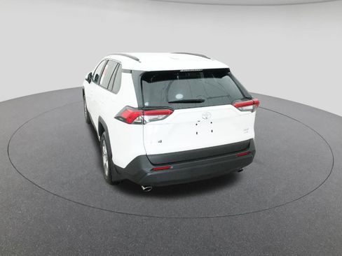 New 2025 Toyota RAV4 XLE image 6