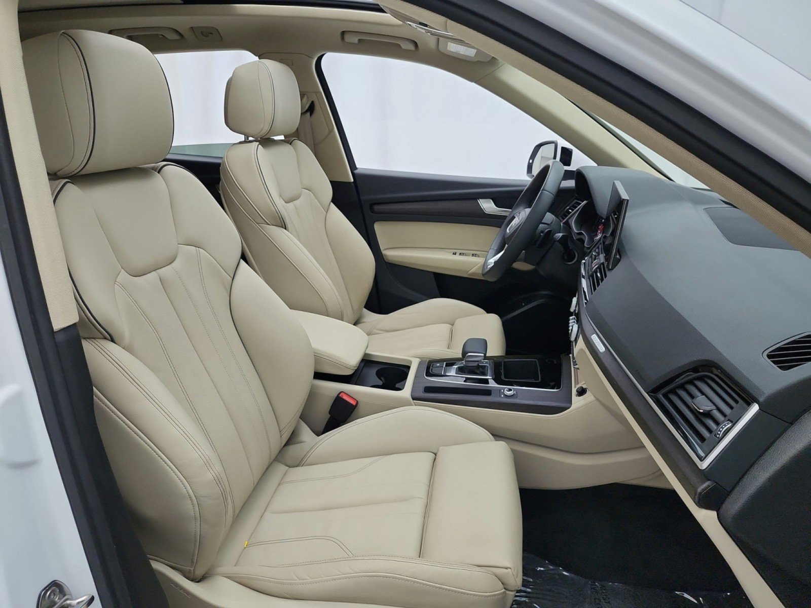 Used 2024 Audi Q5 2.0T Premium w/ Convenience Package AWD/4WD image 19