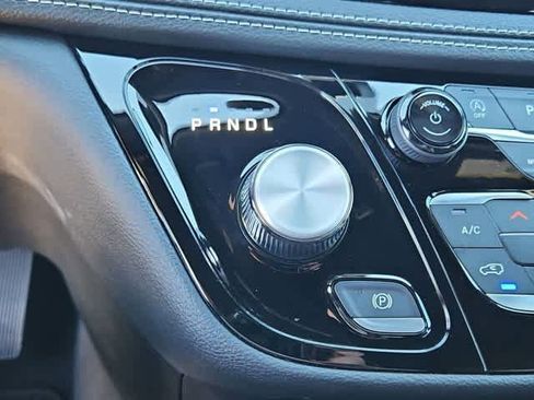 New 2026 Chrysler Pacifica Select FWD image 30