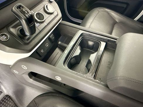 Used 2023 Land Rover Defender 110 S image 21