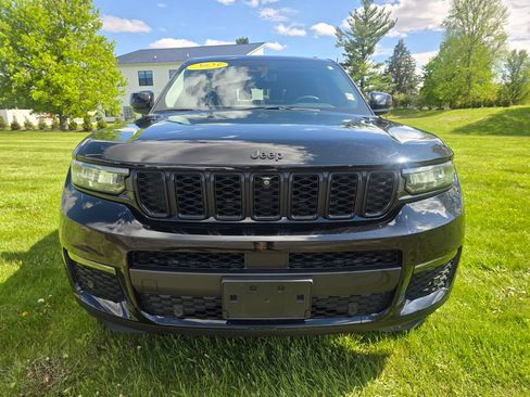 Used 2023 Jeep Grand Cherokee L Limited w/ Luxury Tech Group II AWD/4WD image 2