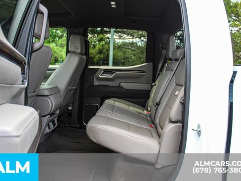 Used 2025 GMC Sierra 1500 SLT RWD image 18