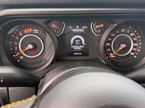Used 2024 Jeep Wrangler Sport AWD/4WD image 18