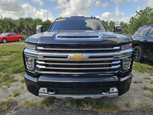 Used 2022 Chevrolet Silverado 3500 High Country image 3