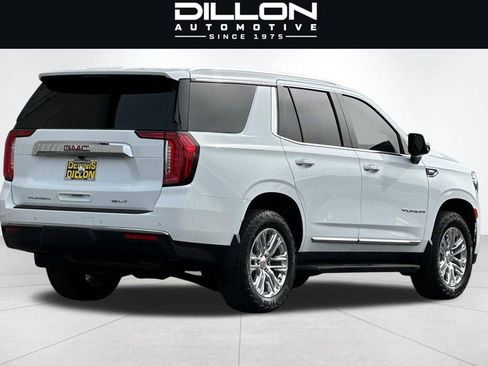 Used 2023 GMC Yukon SLT w/ SLT Premium Package AWD/4WD image 4