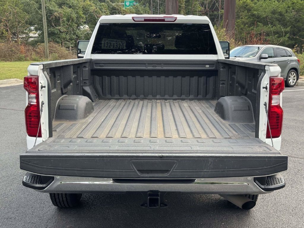 Used 2025 Chevrolet Silverado 2500 W/T w/ WT/CX Safety Package AWD/4WD image 17