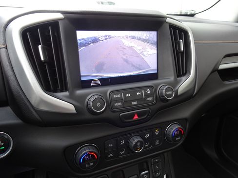 Used 2018 GMC Terrain SLT w/ Preferred Package image 20