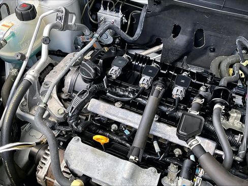 Certified 2024 Nissan Kicks SR w/ SR Premium Package FWD image 31