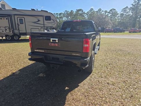 Used 2018 GMC Sierra 2500 Denali AWD/4WD image 9