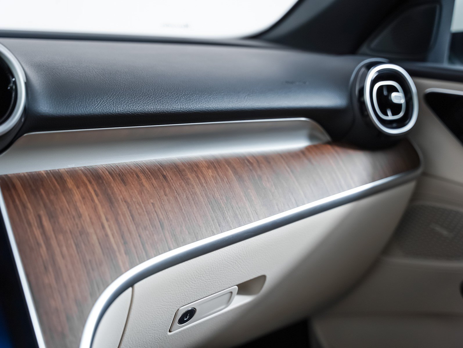 Certified 2023 Mercedes-Benz C 300 4MATIC Sedan image 16
