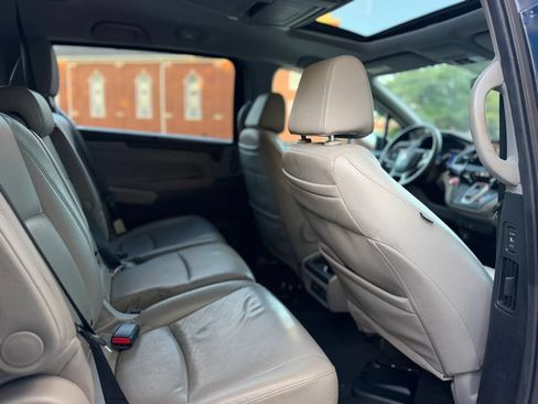 Used 2019 Honda Odyssey EX-L image 16