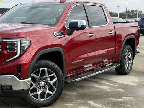 Used 2024 GMC Sierra 1500 SLT w/ SLT Premium Plus Package image 9