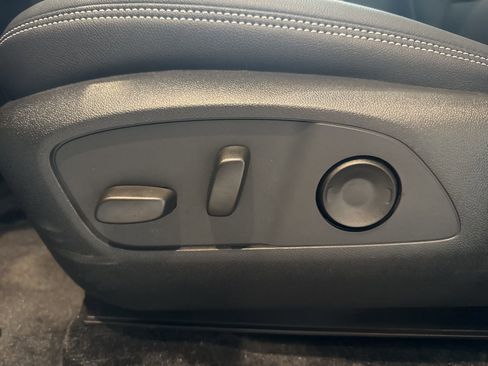 New 2026 Chevrolet Blazer EV LT image 19