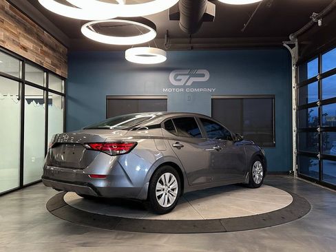 Used 2020 Nissan Sentra S image 3