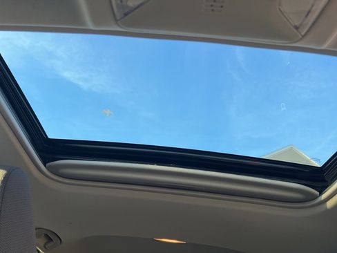 Used 2019 Toyota RAV4 XLE image 22