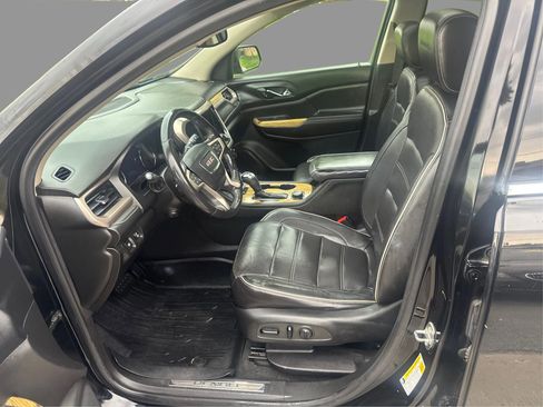 Used 2018 GMC Acadia Denali w/ Technology Package AWD/4WD image 10