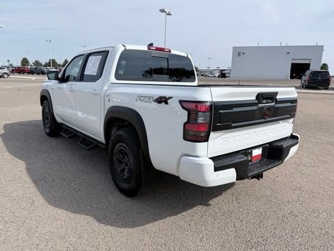 Certified 2025 Nissan Frontier PRO-4X w/ Pro Premium Package AWD/4WD image 8