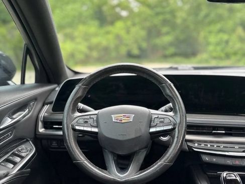 Used 2024 Cadillac XT4 Sport FWD image 21