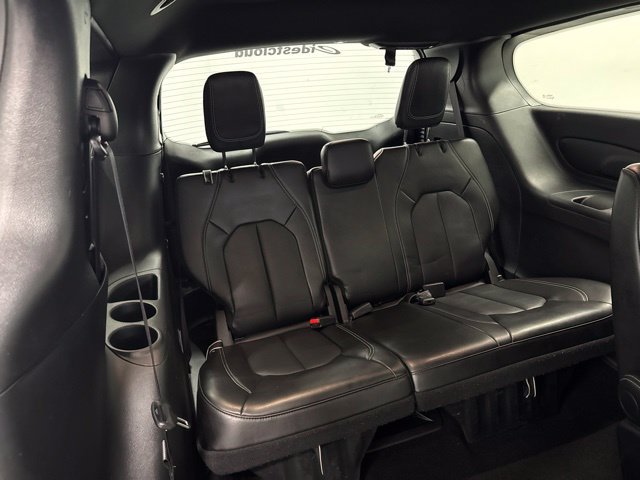 Used 2025 Chrysler Pacifica Select FWD image 30