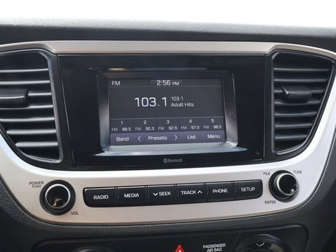 Used 2019 Hyundai Accent SE FWD image 17