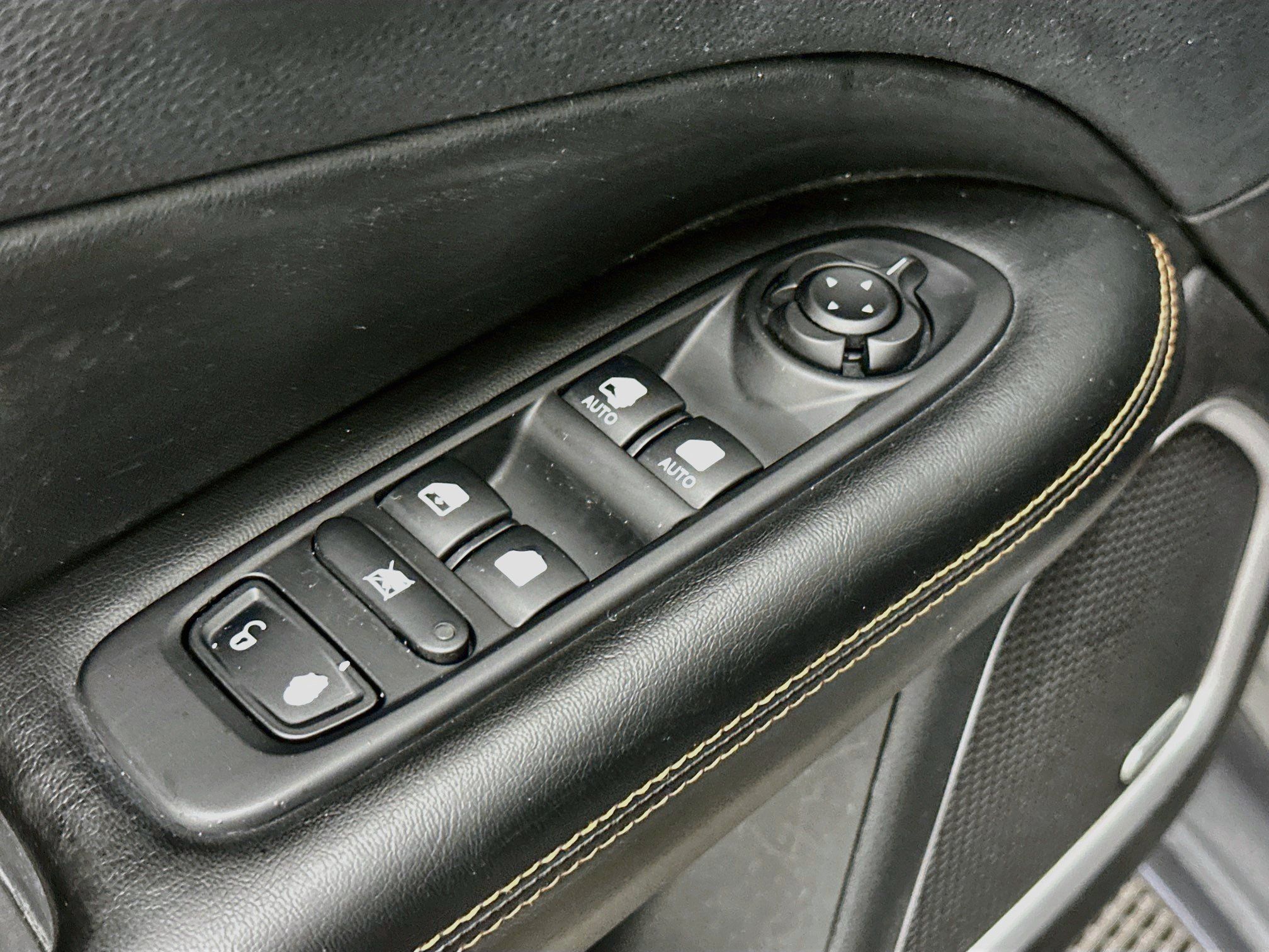 Used 2021 Jeep Compass Limited w/ Sun and Sound Group AWD/4WD image 15