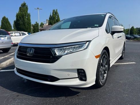 Certified 2022 Honda Odyssey Elite image 2