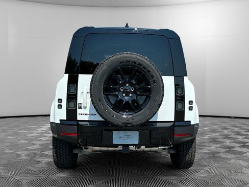 New 2026 Land Rover Defender 110 S AWD/4WD image 4