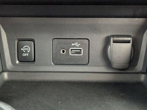 Used 2025 Nissan Sentra S image 20