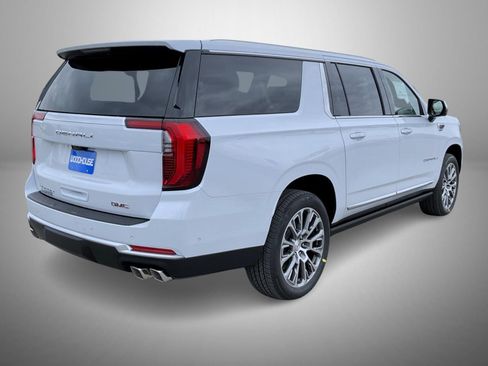 New 2026 GMC Yukon XL Denali w/ Denali Reserve Package AWD/4WD image 5