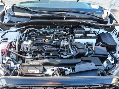 Used 2022 Toyota Corolla Cross LE image 29