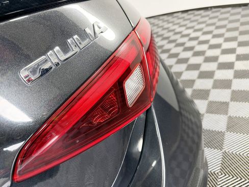 Used 2017 Alfa Romeo Giulia RWD image 11