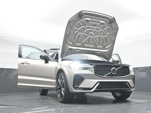 Used 2024 Volvo XC60 B5 Ultimate w/ Protection Package Premier image 55